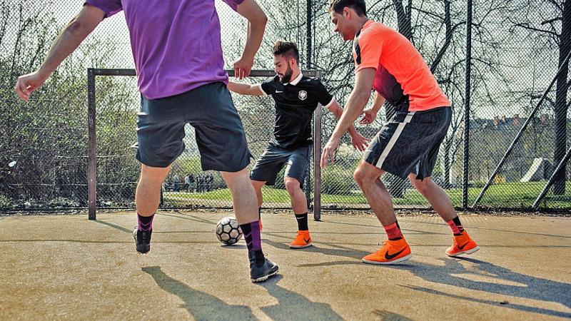Kickstart Your Soccer Skills This Season: Discover the Best Soccer Balls With Pumps to Bring Your A-Game