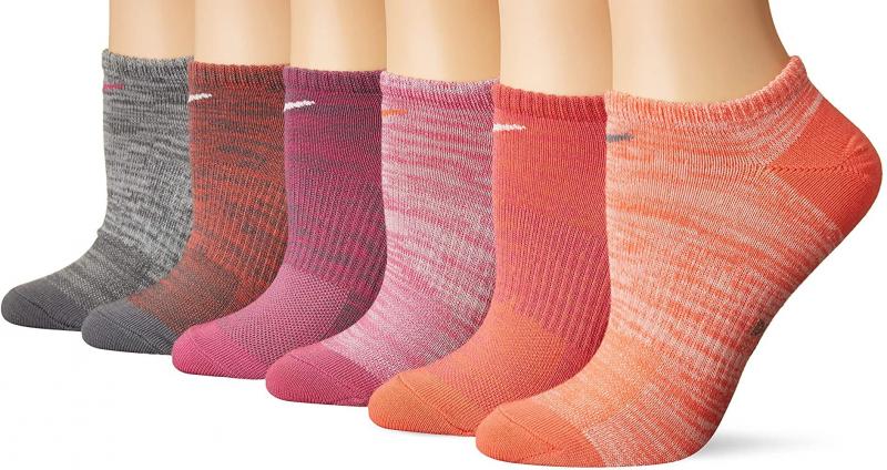 Knock Your Socks Off With The Nike Everyday Plus: Find Out What Makes This Cushioned Sock A Must-Have
