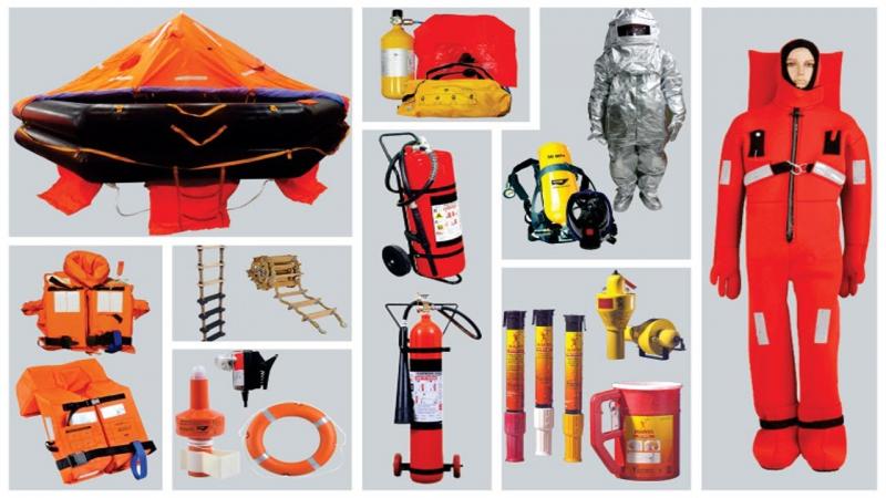 Life-Saving Safety Kit For Any Boat: Essential Gear for a Worry-Free Voyage