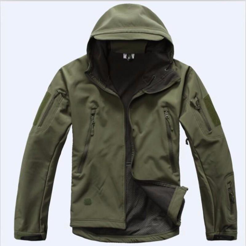 Lightweight Hunting Jackets For Men: The Top Features To Look For When Buying Your Next Camo Coat