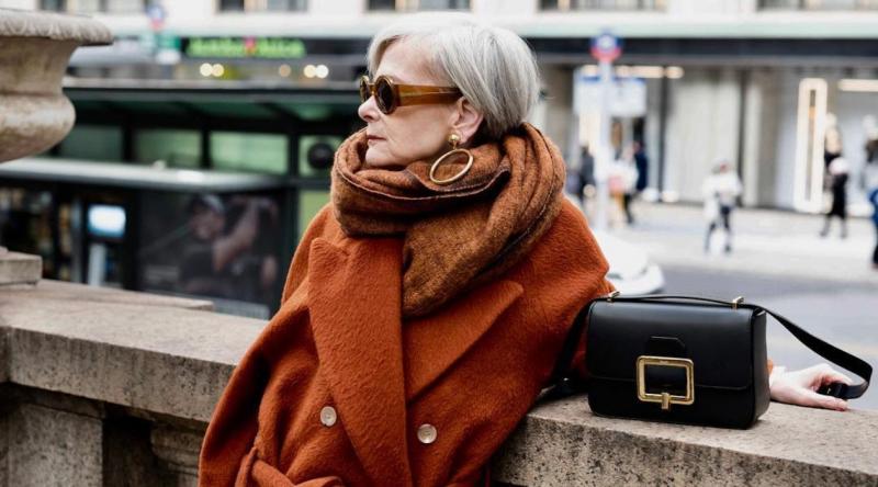 Look Fabulous At Any Age: 15 Stylish Tank Tops For Older Women Worth Trying