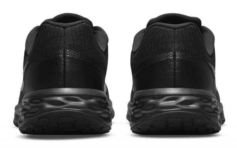 Looking for a Comfortable Yet Stylish Shoe. The Nike Revolution 6 Next Nature Delivers