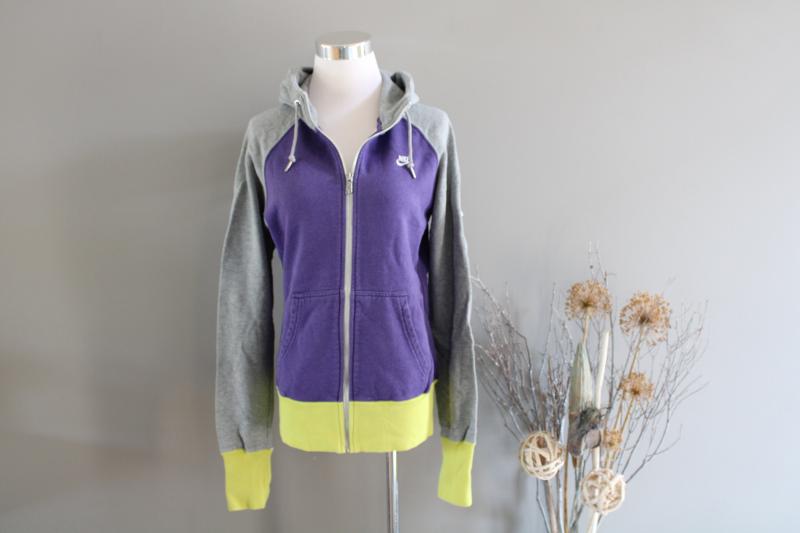 Looking for a Cozy Purple Nike Sweatshirt. Here are 15 Ways to Style This Comfy Classic