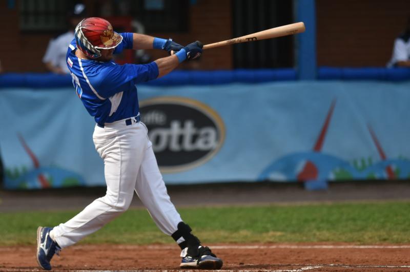 Looking For A High Performing Baseball Bat in 2023. Check Out The Louisville Slugger 7 Series Maple C271