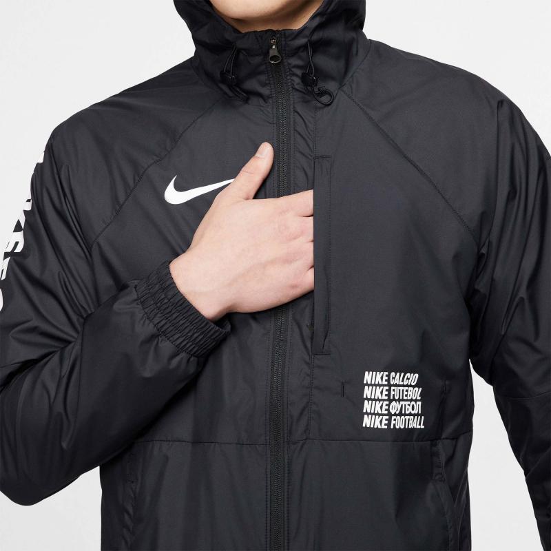 Looking For a Lightweight Nike Jacket. Why You Need One of These