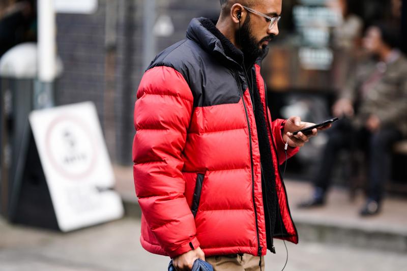 Looking for a lightweight puffer jacket for men this year. Here are 15 must-know tips