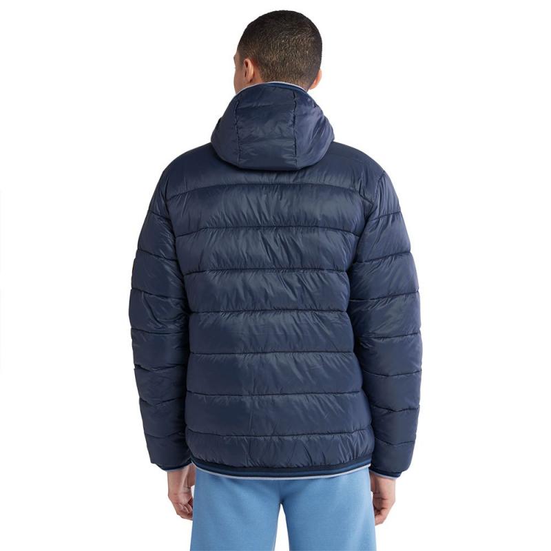 Looking for a lightweight puffer jacket for men this year. Here are 15 must-know tips