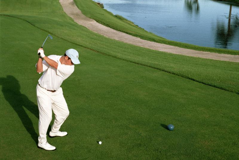 Looking for a Navy Blue Golf Bag in 2023. 15 Engaging Points to Consider
