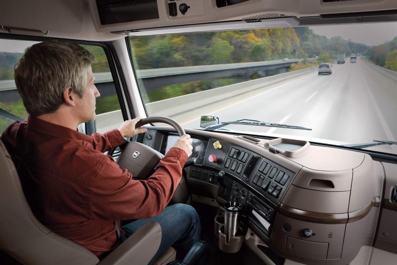 Looking for a New Trucking Job in 2023. 15 Insider Tips from Werner Recruiters