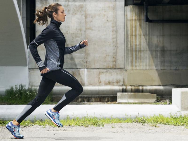 Looking For A Stylish Activewear Top This Fall. : Discover The New Balance Thermal Half Zip