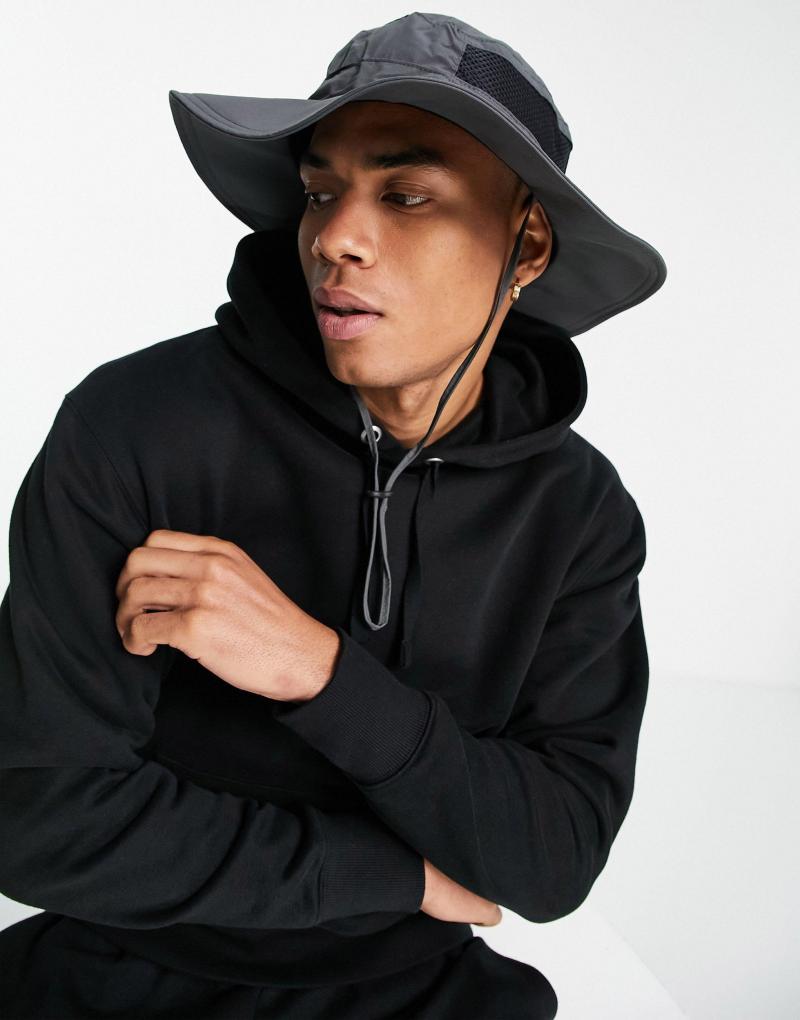 Looking for a Stylish and Functional Hat this Summer. Discover the Columbia Bora Bora Printed Booney