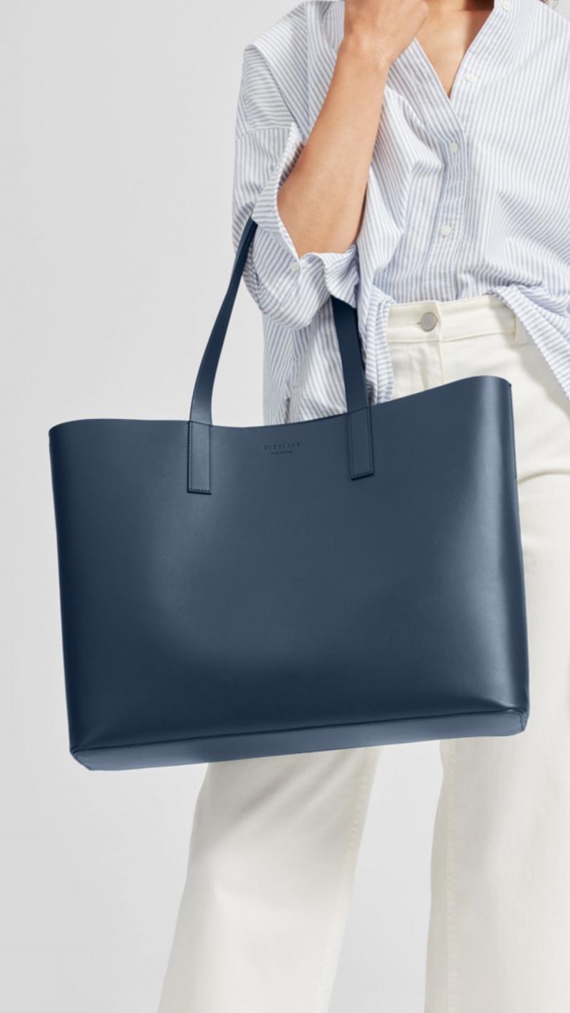 Looking for a Stylish Baseball Bag. Check Out These Black & Gold Options