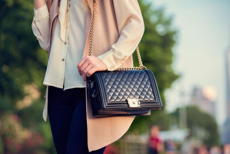 Looking for a Stylish Baseball Bag. Check Out These Black & Gold Options