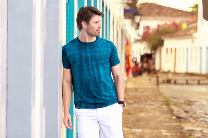 Looking for a Stylish Men