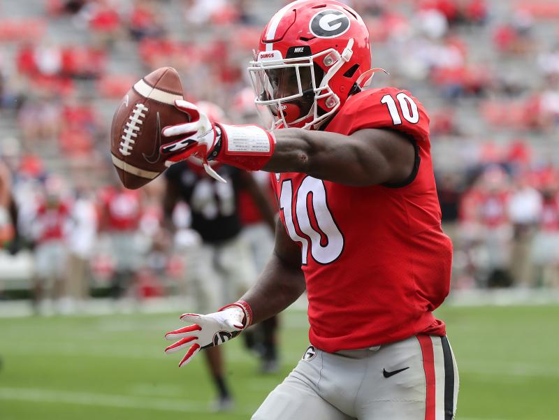 Looking for a Unique Gift: 15 Reasons to Buy a Georgia Bulldogs Football Jersey