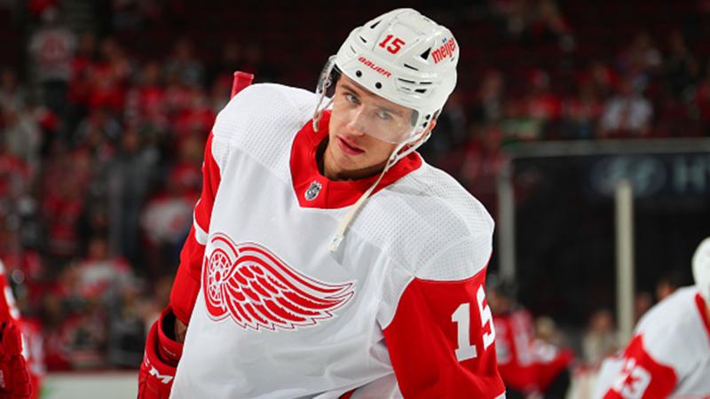Looking for a Yzerman Jersey: 15 Tips for Finding the Perfect Red Wings Sweater