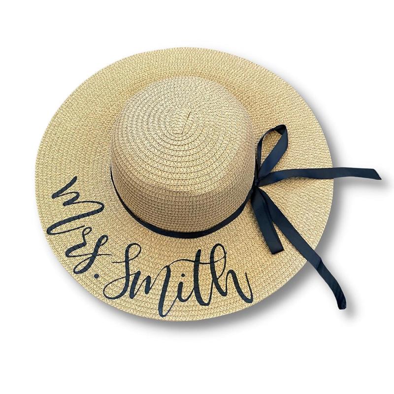 Looking for Beach Hats That Fit Your Big Head. Here Are 15 Stylish Options