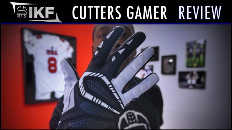 Looking for Black Football Gloves This Year. Find the Perfect Pair With These Tips