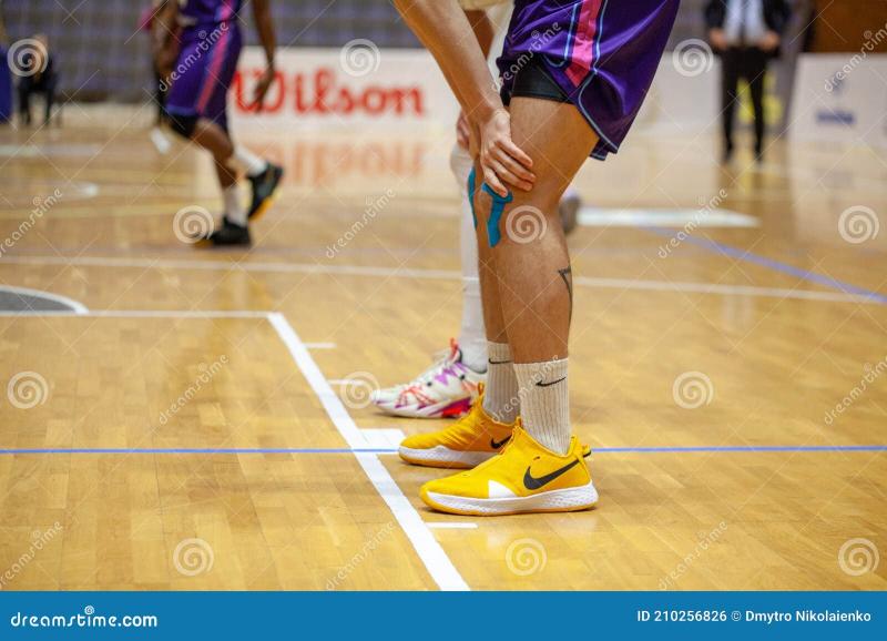 Looking for Black Volleyball Shoes This Year: Here are 15 Key Features to Consider in 2022