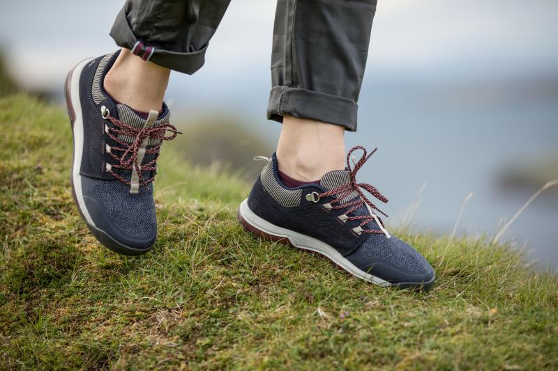 Looking for Cheap Walking Shoes: The 15 Best Places to Find Discounted Walking Shoes for Men