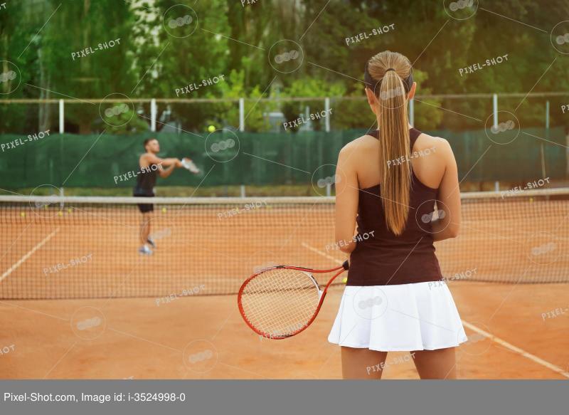 Looking for Comfort On Court This Season. 5 Key Features to Find in Women