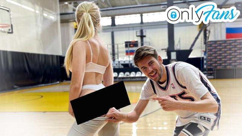 Looking for Comfort When Playing Hoops: The Best Women