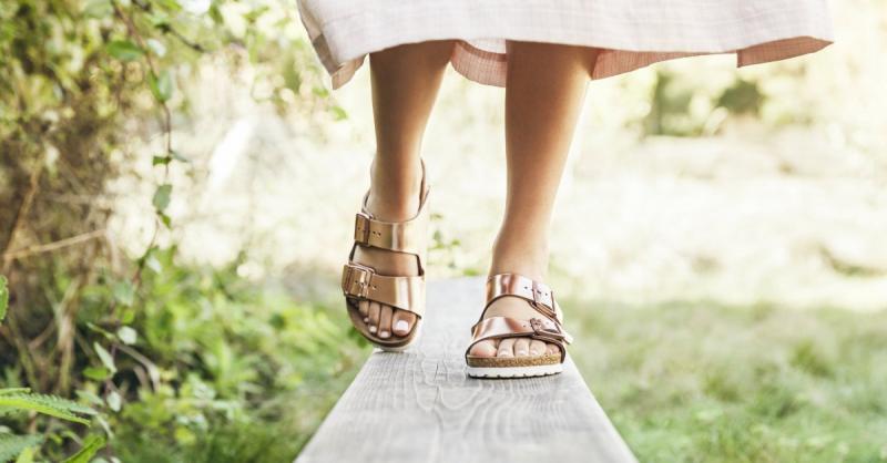 Looking for Comfortable Sandals This Summer. Discover the Birkenstock Honolulu