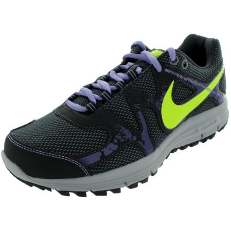 Looking for Comfortable Shoes: Find out Why Nike Lunarfly is the Ultimate Women