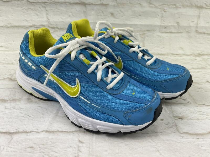 Looking for Comfortable Shoes: Find out Why Nike Lunarfly is the Ultimate Women