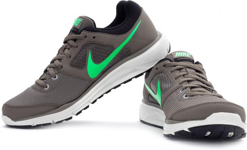 Looking for Comfortable Shoes: Find out Why Nike Lunarfly is the Ultimate Women