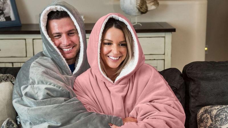 Looking for Comfy and Stylish Plus Size Hoodies for Women. Find The Perfect Cozy Sweatshirt Here
