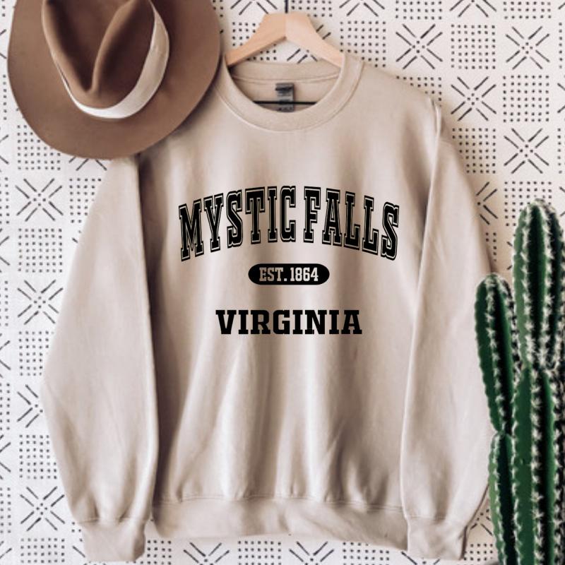 Looking for Comfy and Stylish Plus Size Hoodies for Women. Find The Perfect Cozy Sweatshirt Here