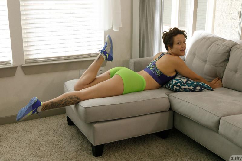 Looking for Comfy Slides Under $25. Try These Top Under Armour Picks