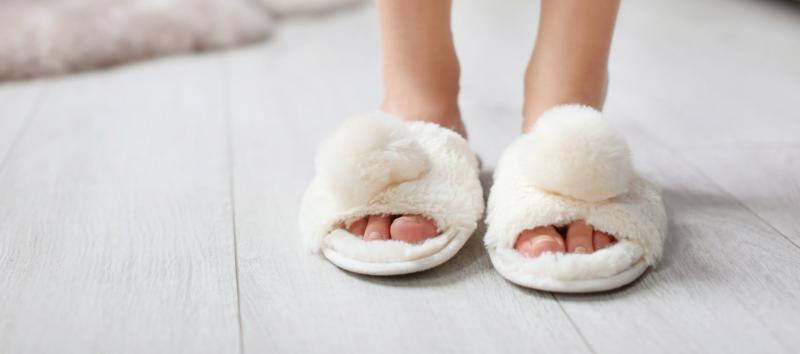 Looking for Cozy Slippers Nearby. Find the Perfect Pair with Our Guide
