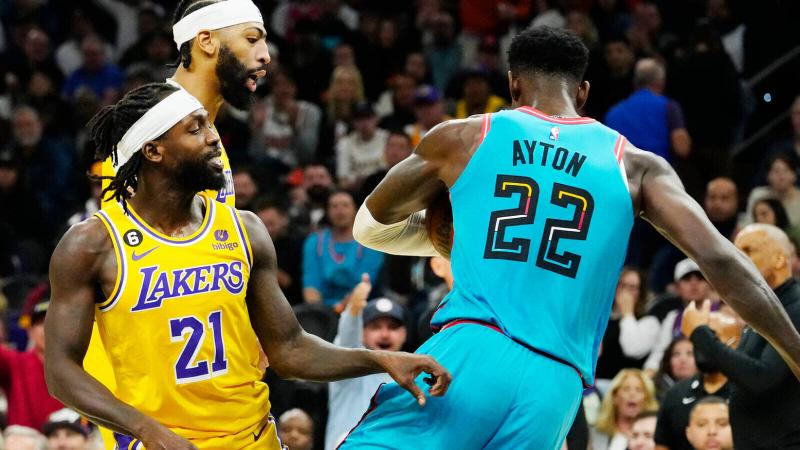 Looking for Deandre Ayton Gear This Season. Find the Top Jerseys & Shirts Here
