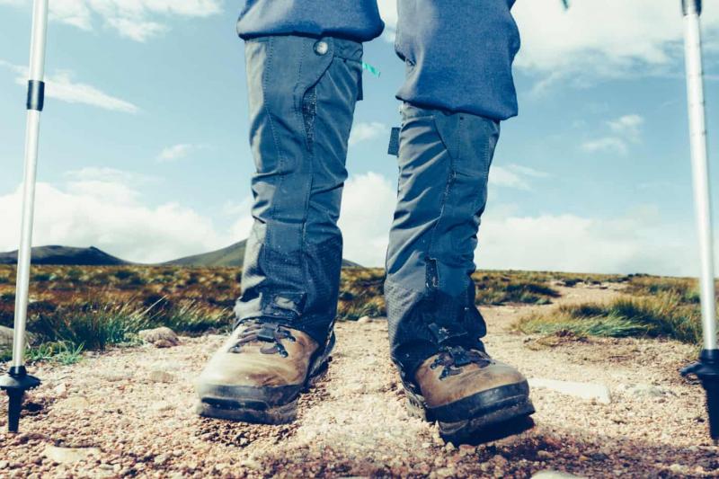 Looking for Dry Feet on the Job: The 15 Best Waterproof Ankle Deck Boots for Tough Conditions