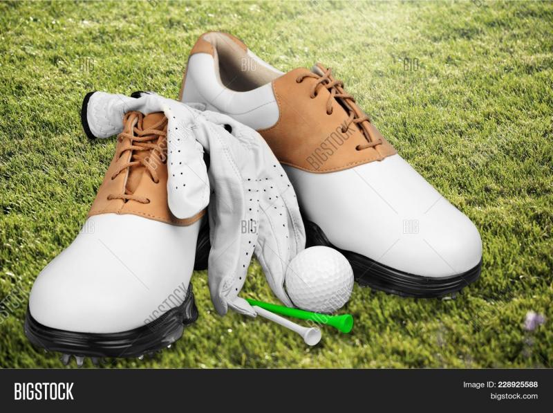 Looking for Extra Comfort on the Green. Discover the Surprising Benefits of These Top Golf Shoes