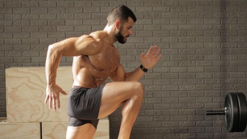 Looking For Form-Fitting Workout Bottoms Guys: Why Tight Gym Pants Are Key For Men