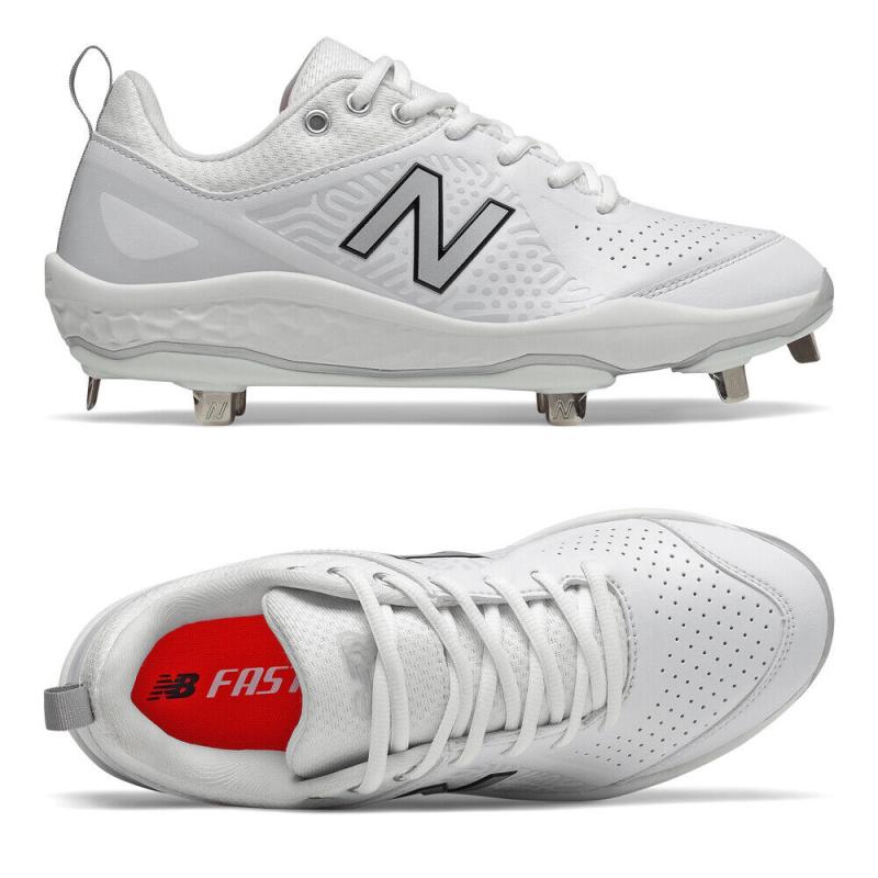 Looking for Game-Changing Softball Cleats: Discover the New Balance Fresh Foam Velo V2