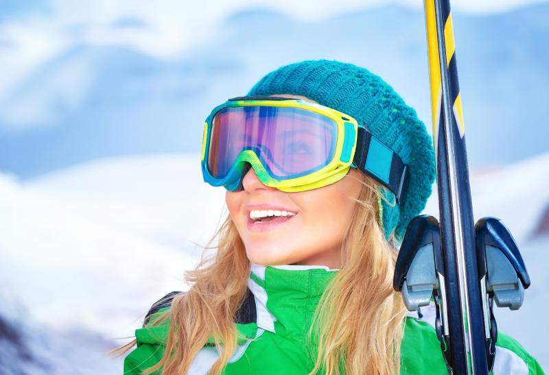 Looking for Great Gloves for Spring Skiing This Year. See Our Top Picks Here