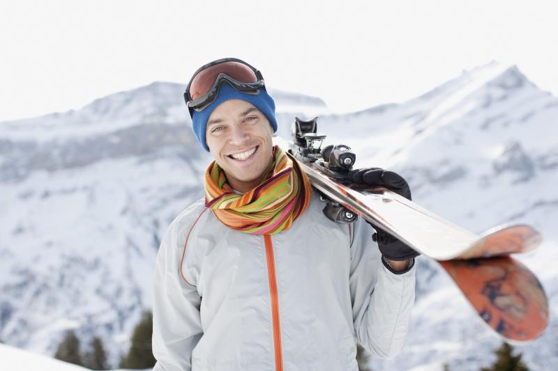 Looking for Great Gloves for Spring Skiing This Year. See Our Top Picks Here
