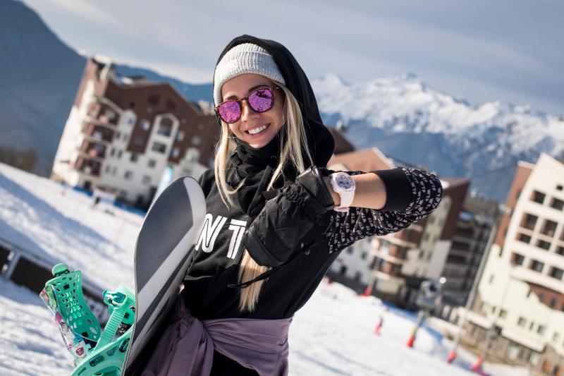 Looking for Great Gloves for Spring Skiing This Year. See Our Top Picks Here