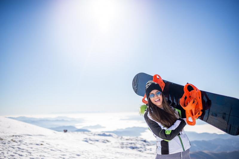 Looking for Great Gloves for Spring Skiing This Year. See Our Top Picks Here