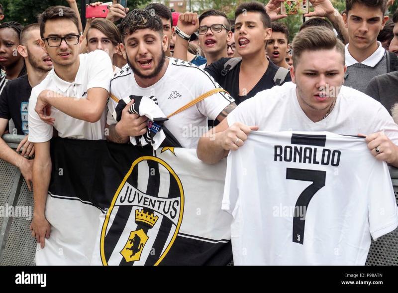 Looking for Juventus Gear in the USA. Find Out How to Get Official Juve Apparel Here