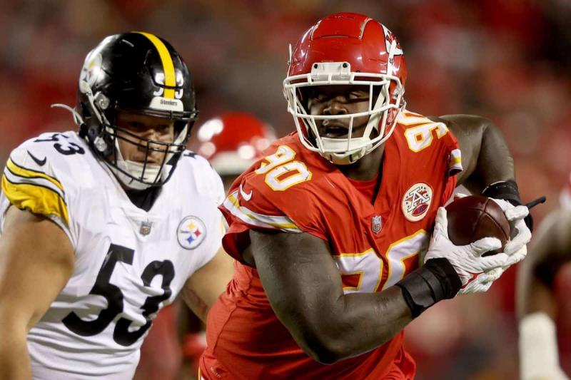 Looking for Kansas City Chiefs Gear Near You in 2023: The 15 Best Places to Find Chiefs Jerseys, Apparel, and Merchandise
