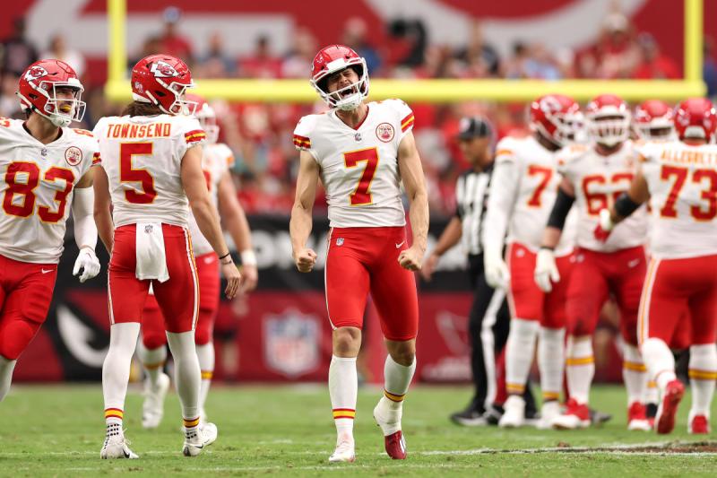 Looking for Kansas City Chiefs Gear Near You in 2023: The 15 Best Places to Find Chiefs Jerseys, Apparel, and Merchandise