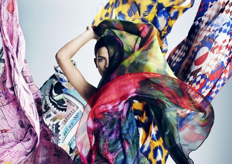 Looking For Luxury Italian Scarves Online. Here