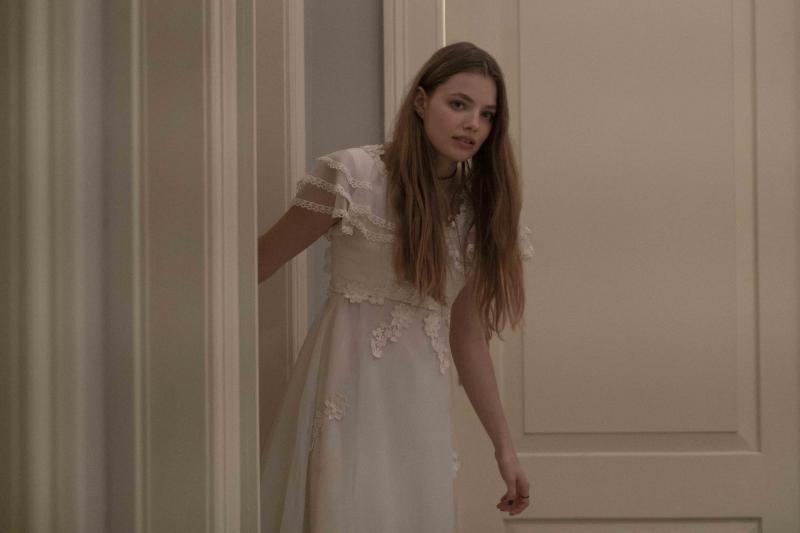 Looking for Mandee Near Me: 15 Ways to Save on Trendy Fashions