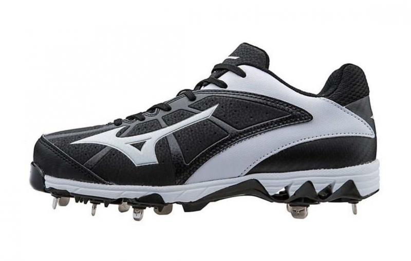Looking for Metal Softball Cleats This Year. : Discover the Best Mizuno 9 Spike Options
