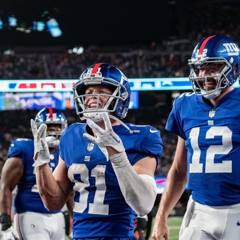 Looking For More Ways to Show Your Giants Pride This Year. Try These 15 New York Giants Lanyard Ideas